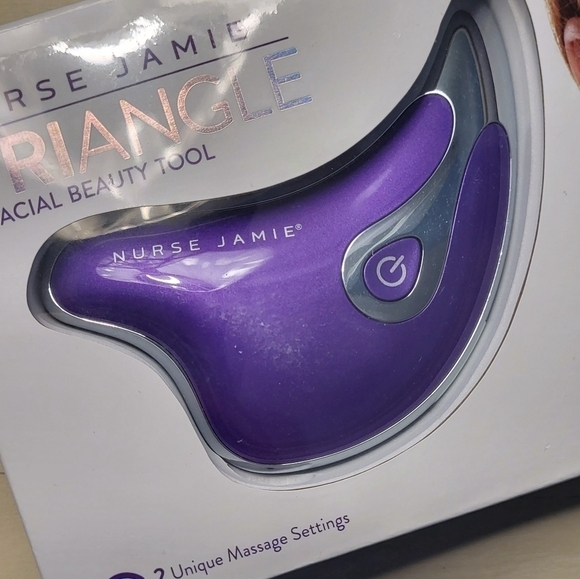 Nurse Jamie Triangle Facial Beauty Tool NIB - Picture 1 of 3